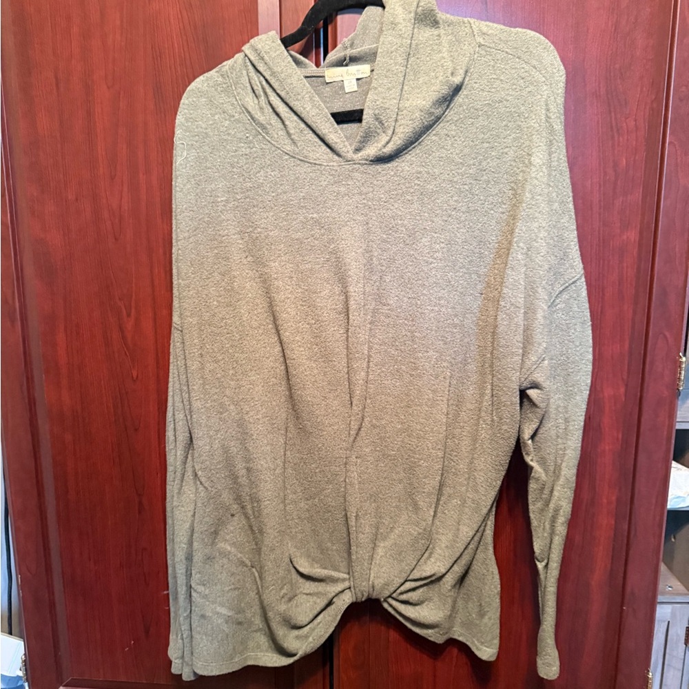 Nine Britton Heather Gray Knit Top